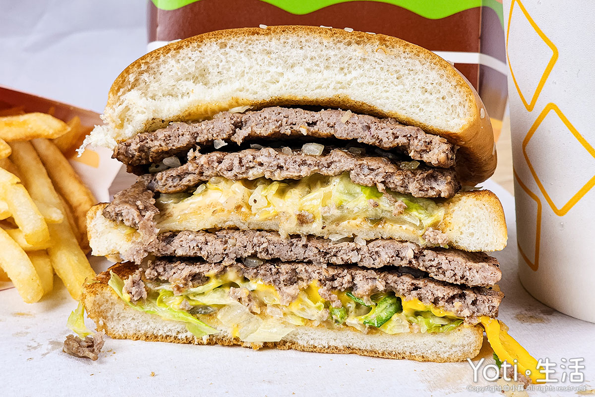 [麥當勞] 無敵大麥克 | 期間限定、15層巨無霸漢堡、肉量加倍！
