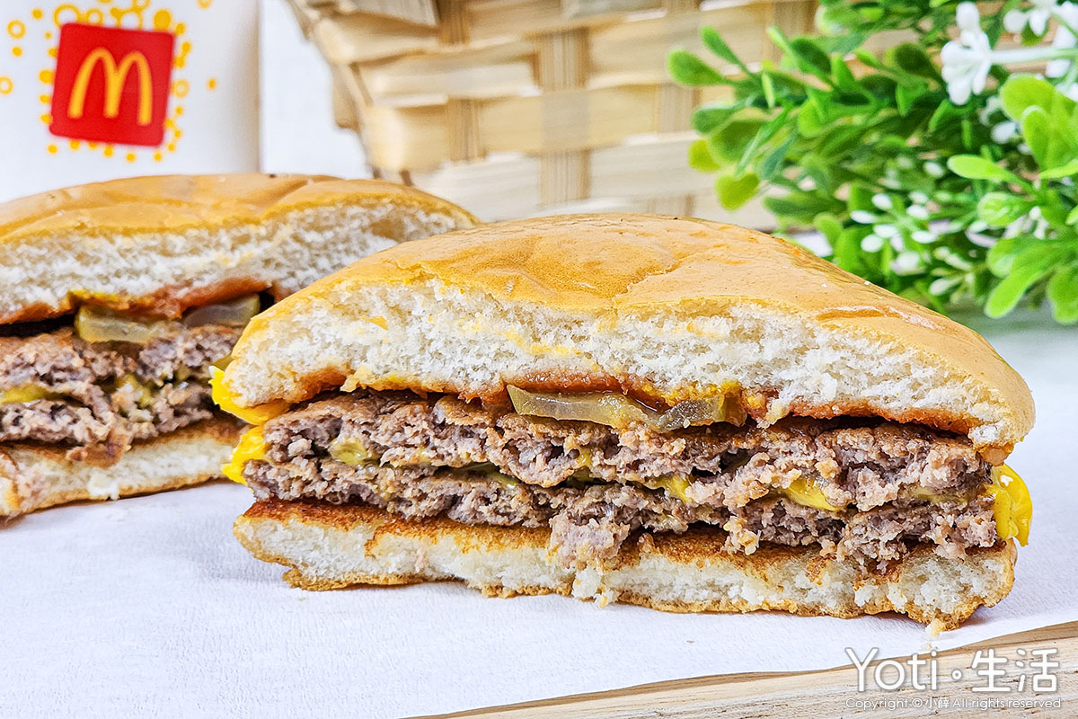 [麥當勞] 麥克雙牛堡 | 雙層100%純牛肉，經典漢堡人氣回歸