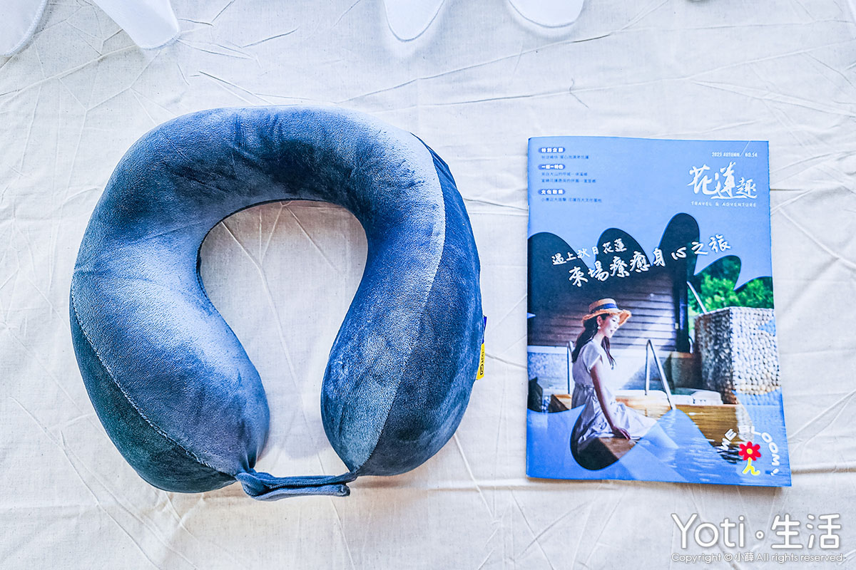 [小薛開箱] Travel Blue 藍旅 | 親膚烤漆斜背包+寧靜頸枕，讓旅途更舒適！