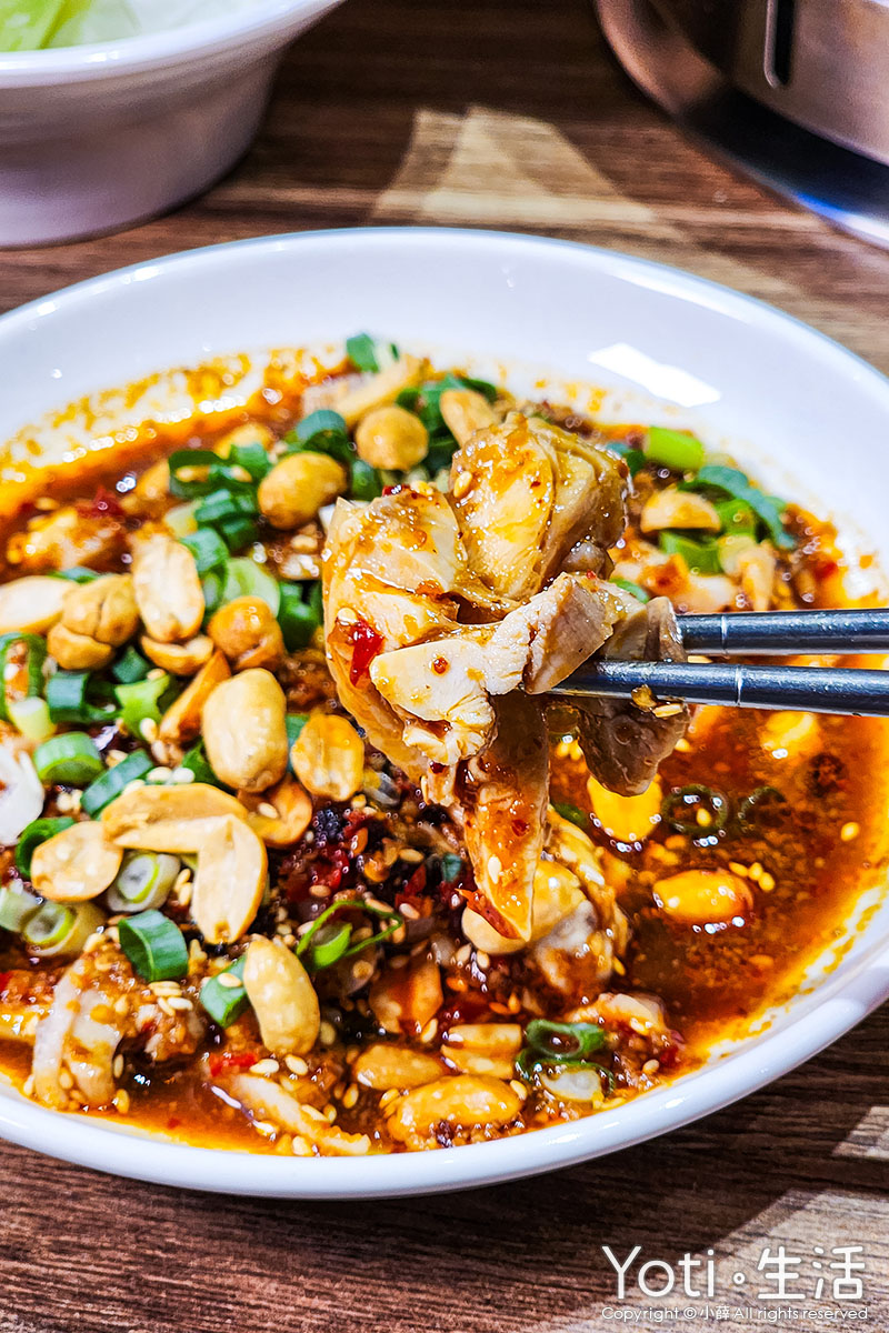 [花蓮食記] 阿德師烏骨雞健康廚房 | 補起來！藥膳養生鍋暖到心